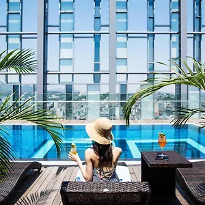 Отель Novotel Ambassador Dongdaemun & Residences, Сеул